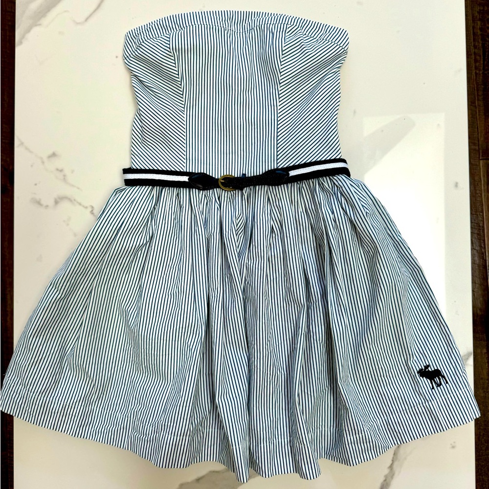Abercrombie & Fitch Belted Dress - Super Cute!!